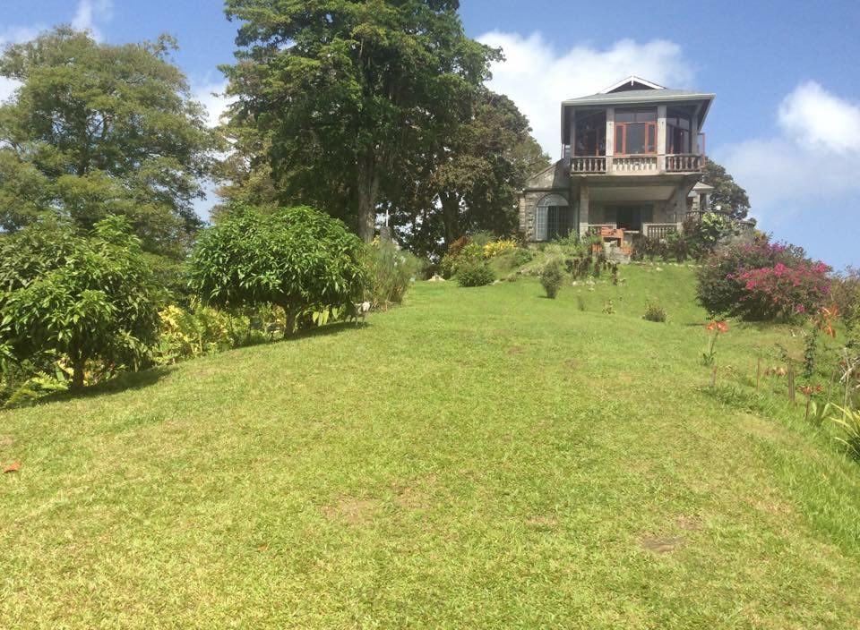 Отель Mahogany Ridge Arouca Экстерьер фото